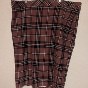 Torrid Plaid Pencil Skirt in Mauvy Purple and Black Sz 4